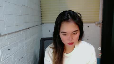 LAIKA online show from February 2025 07:49:01 PM