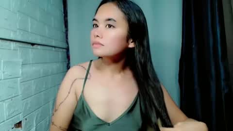 Snapshot of sweet_laika chatting on May 2026 02:17:01 AM LAIKA online show from May 2026 02:17:01 AM