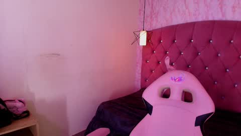 Camila online show from September 2025 11:12:02 AM