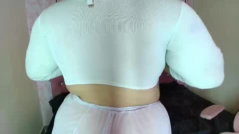 Camila online show from September 2025 11:44:01 AM