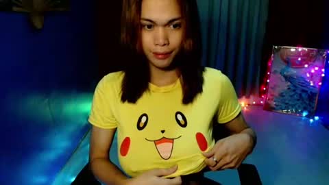Snapshot of sweet_like_angel143 chatting on June 2026 09:08:01 AM angie online show from June 2026 09:08:01 AM