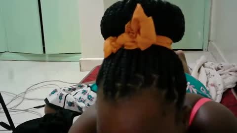 sweet_lilianah online show from February 2025 03:54:02 AM