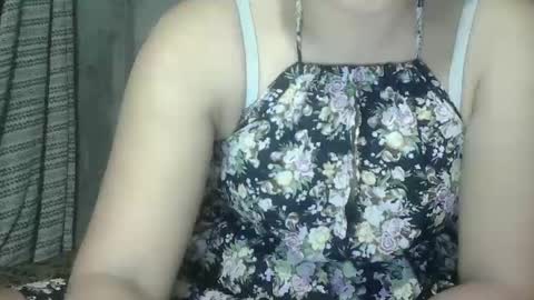 sweet_lily0613 online show from February 2025 04:29:01 PM