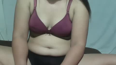 sweet_lily0613 online show from March 2025 11:25:01 PM