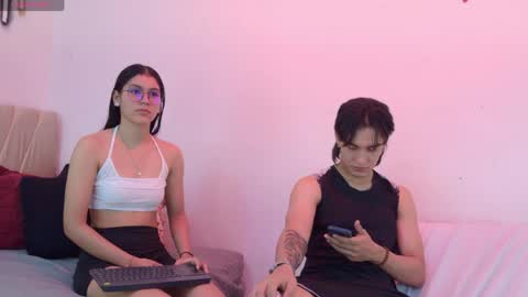 Mia online show from May 2026 12:24:01 PM