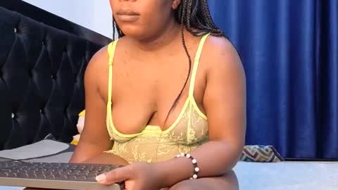 Sweet lizzyy online show from November 2025 05:12:01 PM