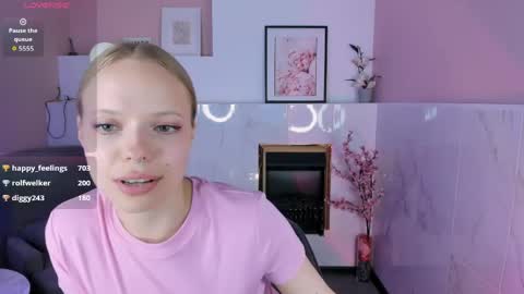 Snapshot of sweet_lucile chatting on May 2026 01:55:01 AM Lucy online show from May 2026 01:55:01 AM