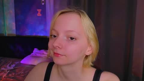 Snapshot of sweet_lynx chatting on May 2026 05:19:02 PM Lana online show from May 2026 05:19:02 PM