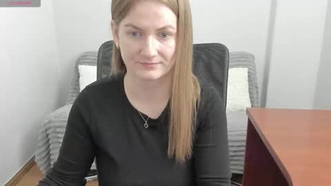 Mila online show from March 2026 08:09:01 PM