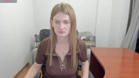 Snapshot of sweet_melody_of_ur_heart chatting on July 2026 06:28:01 AM Mila online show from July 2026 06:28:01 AM