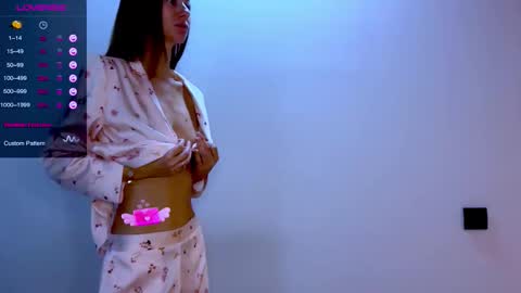 Mia online show from February 2026 11:37:02 AM