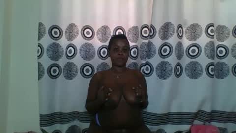 sweet_moh8 online show from November 2025 01:01:02 PM