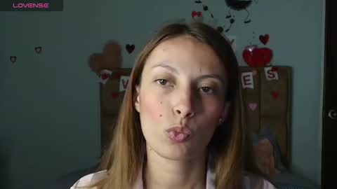 sweet_moon_v_ online show from February 2026 11:22:01 PM