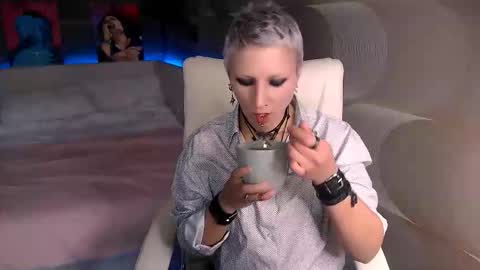 sweet_n_strong online show from October 2025 01:50:02 PM