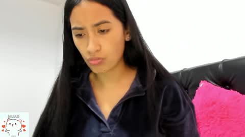 Snapshot of sweet_nhaomy chatting on November 2025 09:14:01 PM Nhaomy online show from November 2025 09:14:01 PM