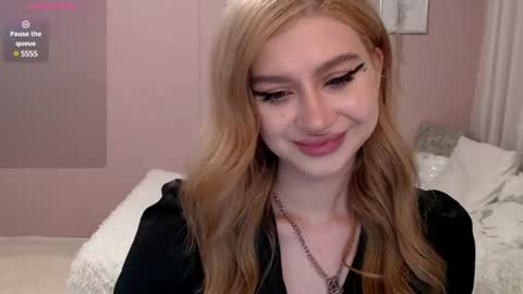 sweet_nicole_333 online show from March 2025 03:39:01 PM