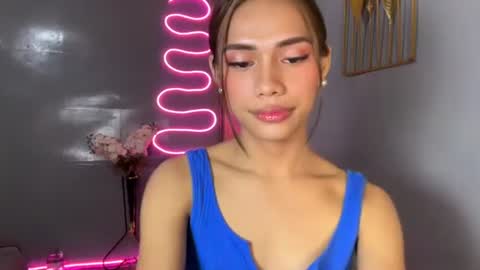 sweet_nikki03 online show from May 2026 07:13:01 AM