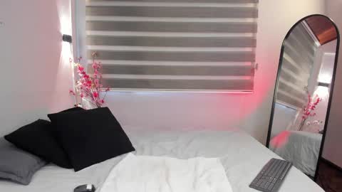 Snapshot of sweet_obsession__ chatting on September 2025 08:33:02 PM Sweet Obsession online show from September 2025 08:33:02 PM