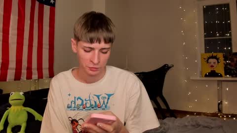 kira online show from December 2024 07:11:02 PM