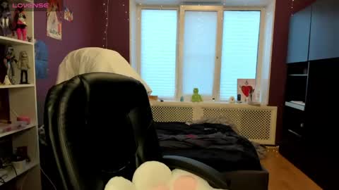 Snapshot of sweet_peach__ chatting on May 2026 06:02:01 PM kira online show from May 2026 06:02:01 PM