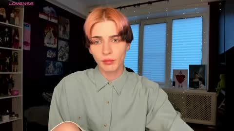 Snapshot of sweet_peach__ chatting on May 2026 06:17:01 PM kira online show from May 2026 06:17:01 PM