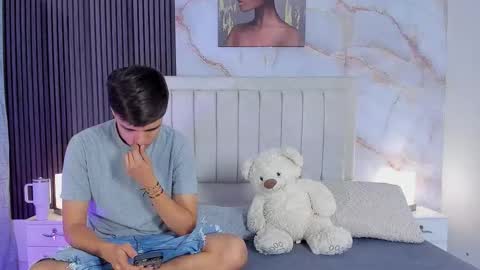 Petter online show from November 2025 12:49:02 PM