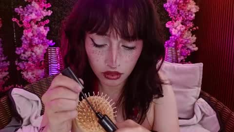 Roxanee online show from December 2025 04:40:02 AM