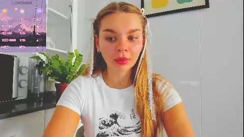 Snapshot of sweet_sabriina chatting on July 2026 06:27:02 AM Sabina online show from July 2026 06:27:02 AM