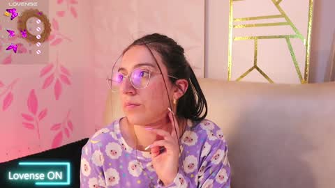 Sammy Lauren online show from January 2025 10:07:02 AM