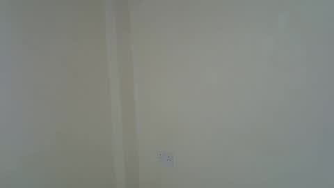 Elina online show from November 2025 05:45:02 PM