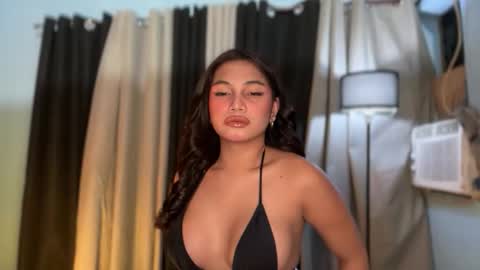 SCARLLET online show from April 2026 01:36:01 PM