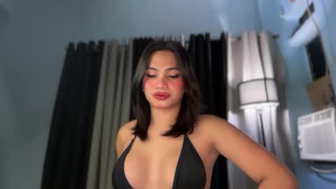 Snapshot of sweet_scarllet12 chatting on May 2026 04:39:01 PM SCARLLET online show from May 2026 04:39:01 PM