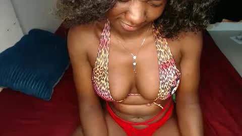 ellanah Tracie online show from March 2026 12:10:02 AM