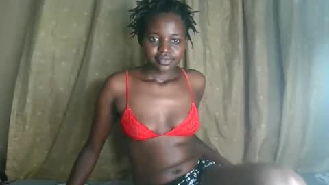 sweet_smiles2 online show from May 2026 11:12:01 PM