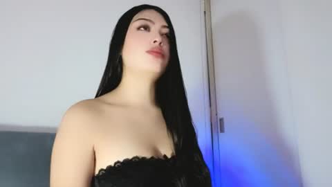 sweet_sophie_7 online show from June 2026 12:57:02 AM