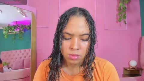 Yeileen online show from April 2026 10:03:02 PM