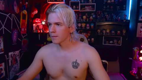 Snapshot of sweet_steve chatting on September 2025 02:04:01 AM Matt online show from September 2025 02:04:01 AM