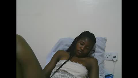 Snapshot of sweet_tattiana chatting on February 2025 05:25:02 PM Tatty online show from February 2025 05:25:02 PM