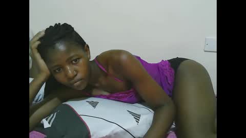 Snapshot of sweet_tattiana chatting on February 2025 03:59:01 PM Tatty online show from February 2025 03:59:01 PM