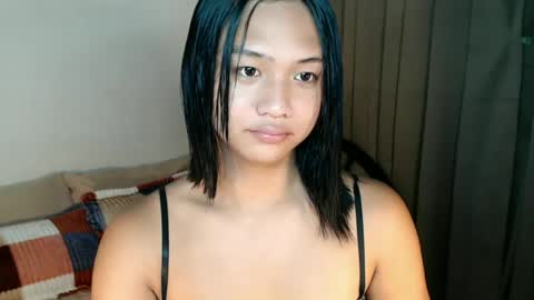 Snapshot of sweet_tenshi chatting on June 2026 03:42:02 AM tenshi online show from June 2026 03:42:02 AM