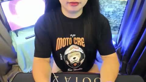 Valentine online show from September 2025 08:47:02 PM