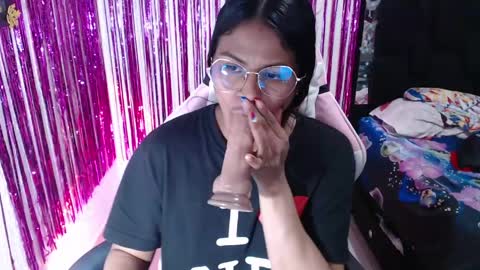 Alma online show from April 2026 07:58:02 PM