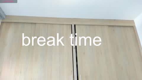 Camila online show from January 2025 08:40:01 PM