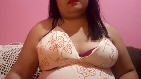 sweetapple808216 online show from December 2024 03:50:02 AM