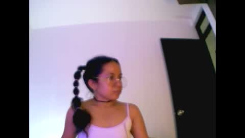 sweetapril_1991 online show from November 2025 06:40:02 PM