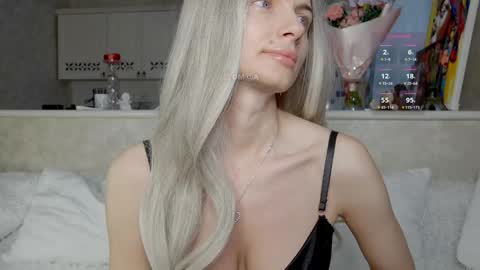 sweetbabyxx2021 online show from December 2024 04:03:02 AM