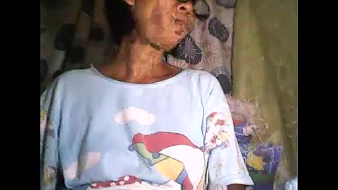 Snapshot of sweetbella24 chatting on September 2025 11:01:01 AM im anne online show from September 2025 11:01:01 AM