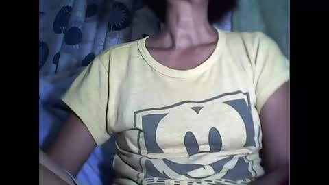 Snapshot of sweetbella24 chatting on October 2025 11:07:02 AM im anne online show from October 2025 11:07:02 AM