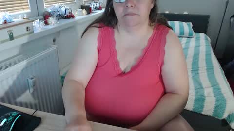 Sweetboobs85h online show from November 2025 09:48:02 AM