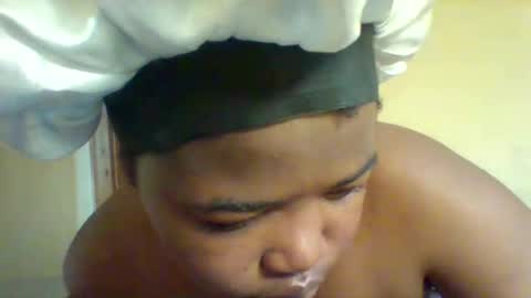 Snapshot of sweetbunnny9 chatting on October 2025 12:23:02 PM Sweetbunny9 online show from October 2025 12:23:02 PM